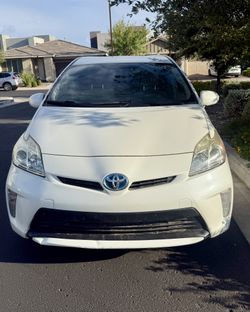 2014 Toyota Prius Hybrid – Great Gas Mileage – $10,900 OBO