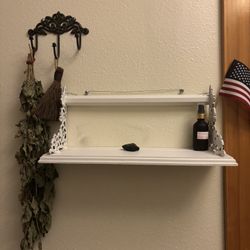 Beautiful Decorative Shelf