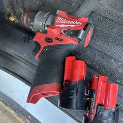 Miluwakee Hammer Drill, 2 M12 Batteries And M12 Charger 