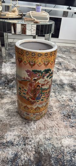 Vintage Chinese Porcelain Umbrella Stand / Floor Vase