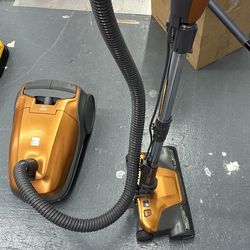 Kenmore Progressive Canister Vacuum Cleaner