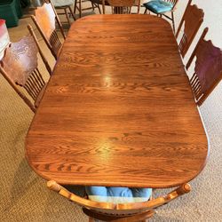 Solid Oak Table And 6 Chairs