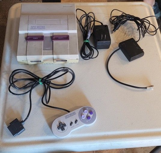 Super Nintendo And Controller