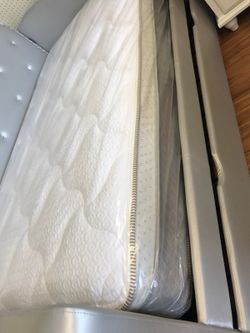 Twin mattress