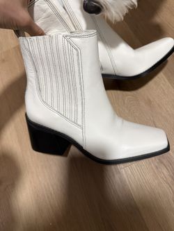 Vince Camuto Boots Size 7