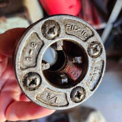Pipe Threading Tools 