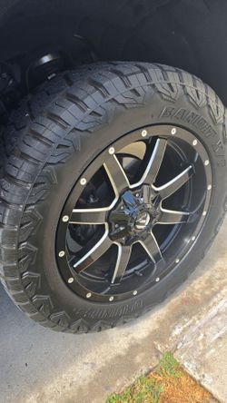275 55 60 set of 4 matching good shape