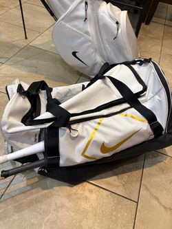 Nike baseball/softball bag