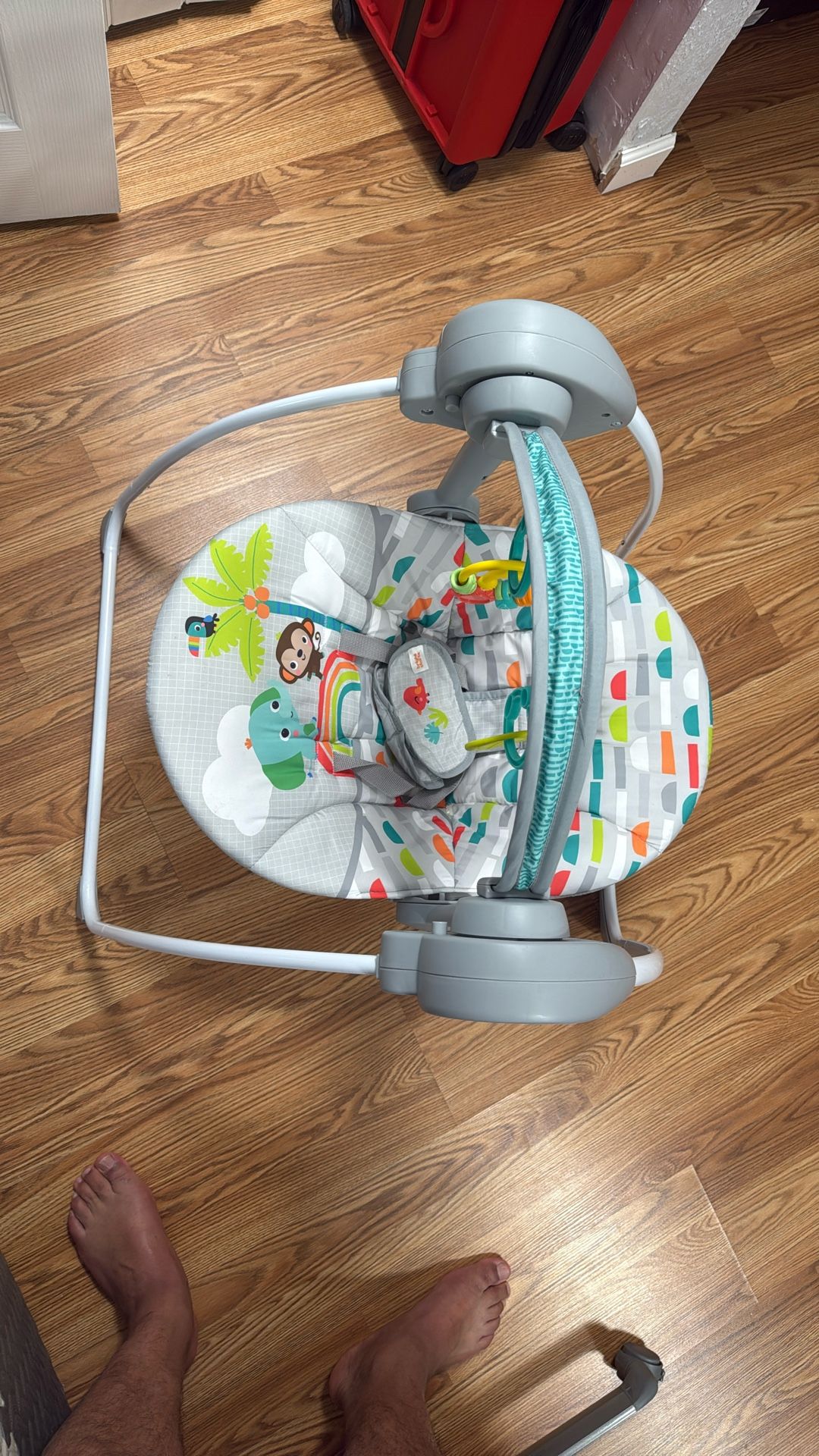 Bright Starts Rainforest Vibes Portable Compact Baby Swing with TrueSpeed, Toy Bar included, Newborn and up