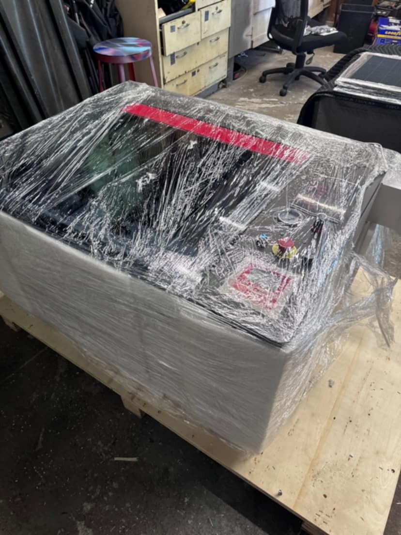 RM j750 100 Watt Laser Engraver
