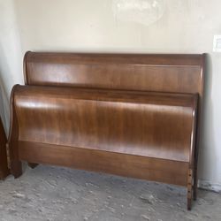Wooden Sleigh bed