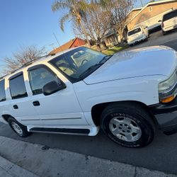 2005 Chevy Suburban 