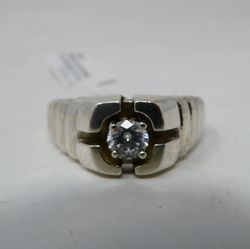 .925 Sterling Silver Ring With Clear White Stone