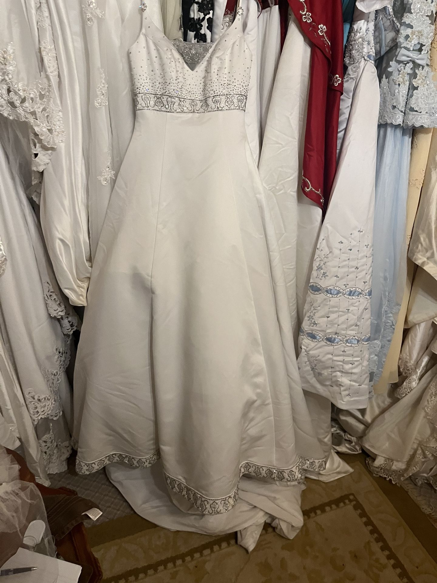 Size 6 Bridal Store Closeout