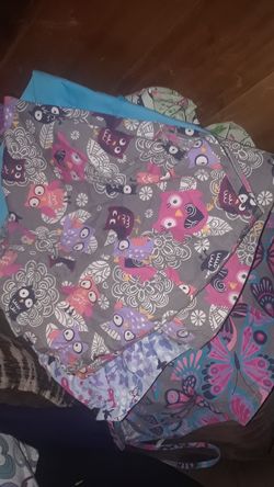 5 medium tops, 1 large top and 2 medium pants and 3 small pant