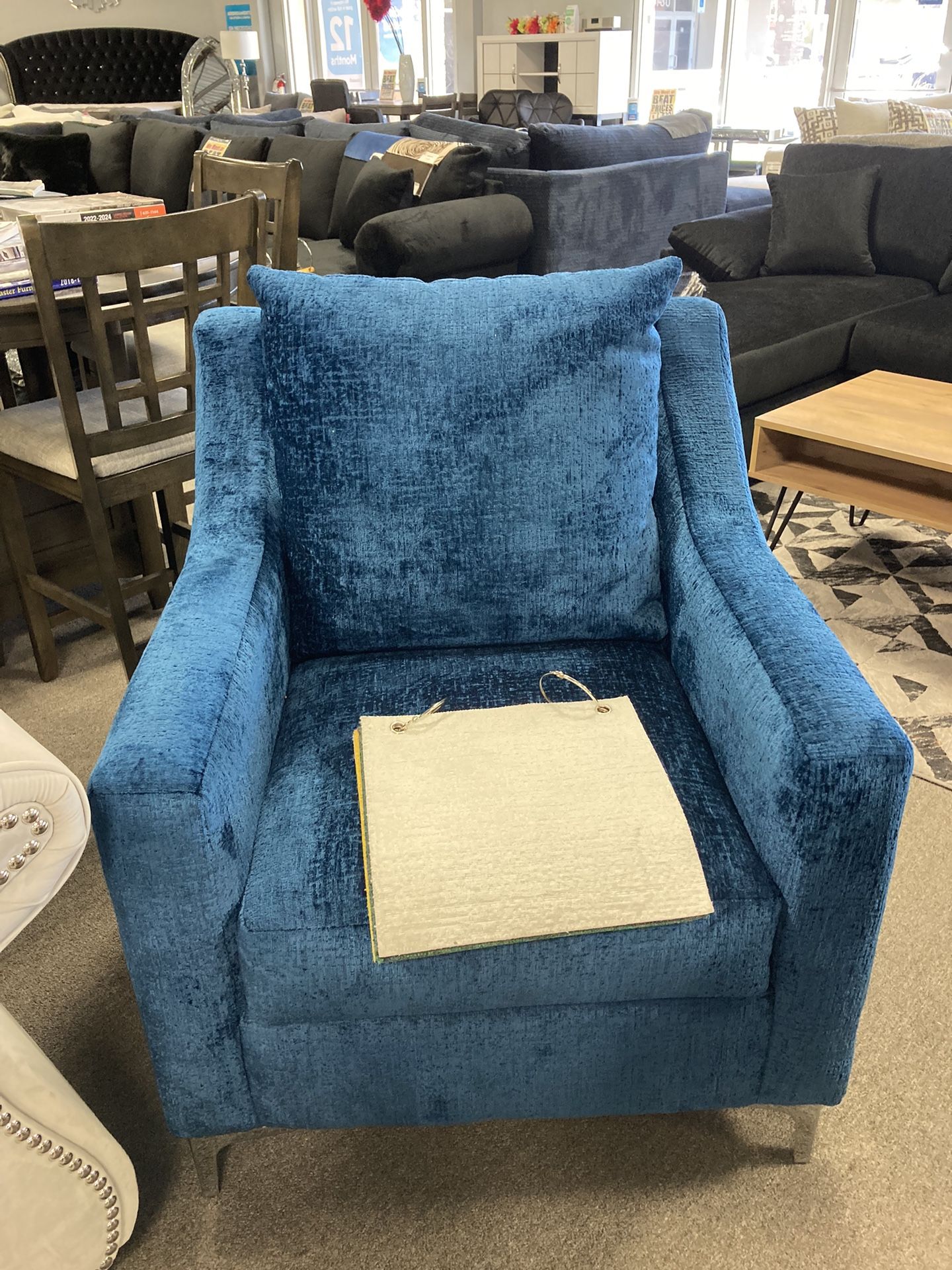 Customizable Accent Chair 💙 Multiple Colors Available + Easy Financing ✅✅