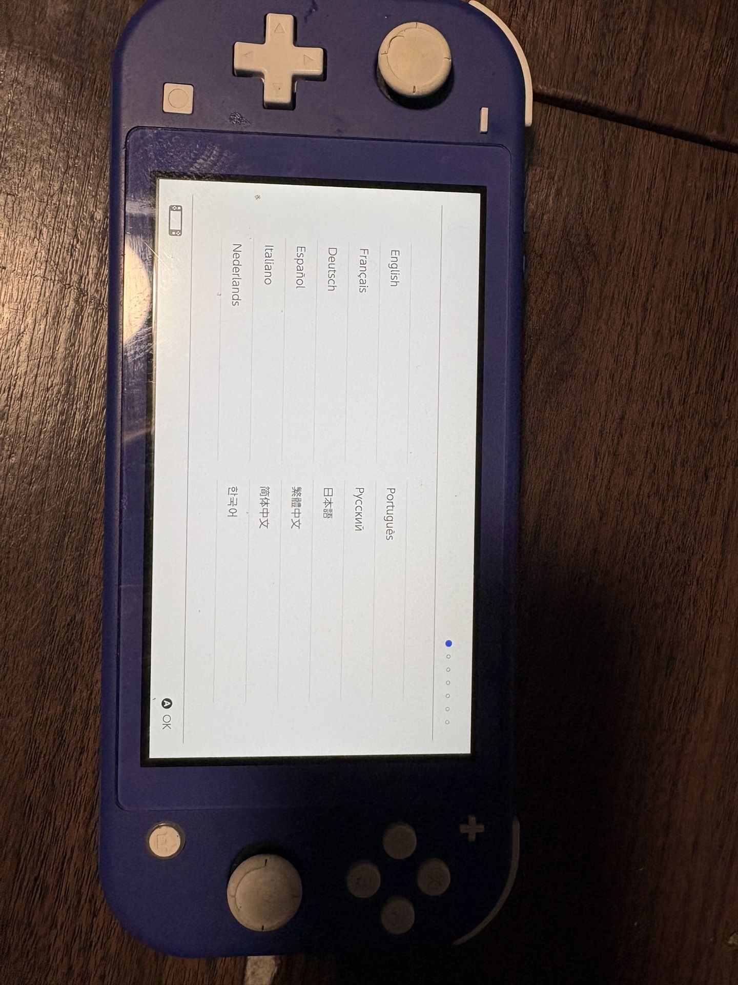 Purple/blue Switch Lite 