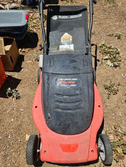 Electric lawn mower