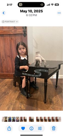 Melissa and Doug piano