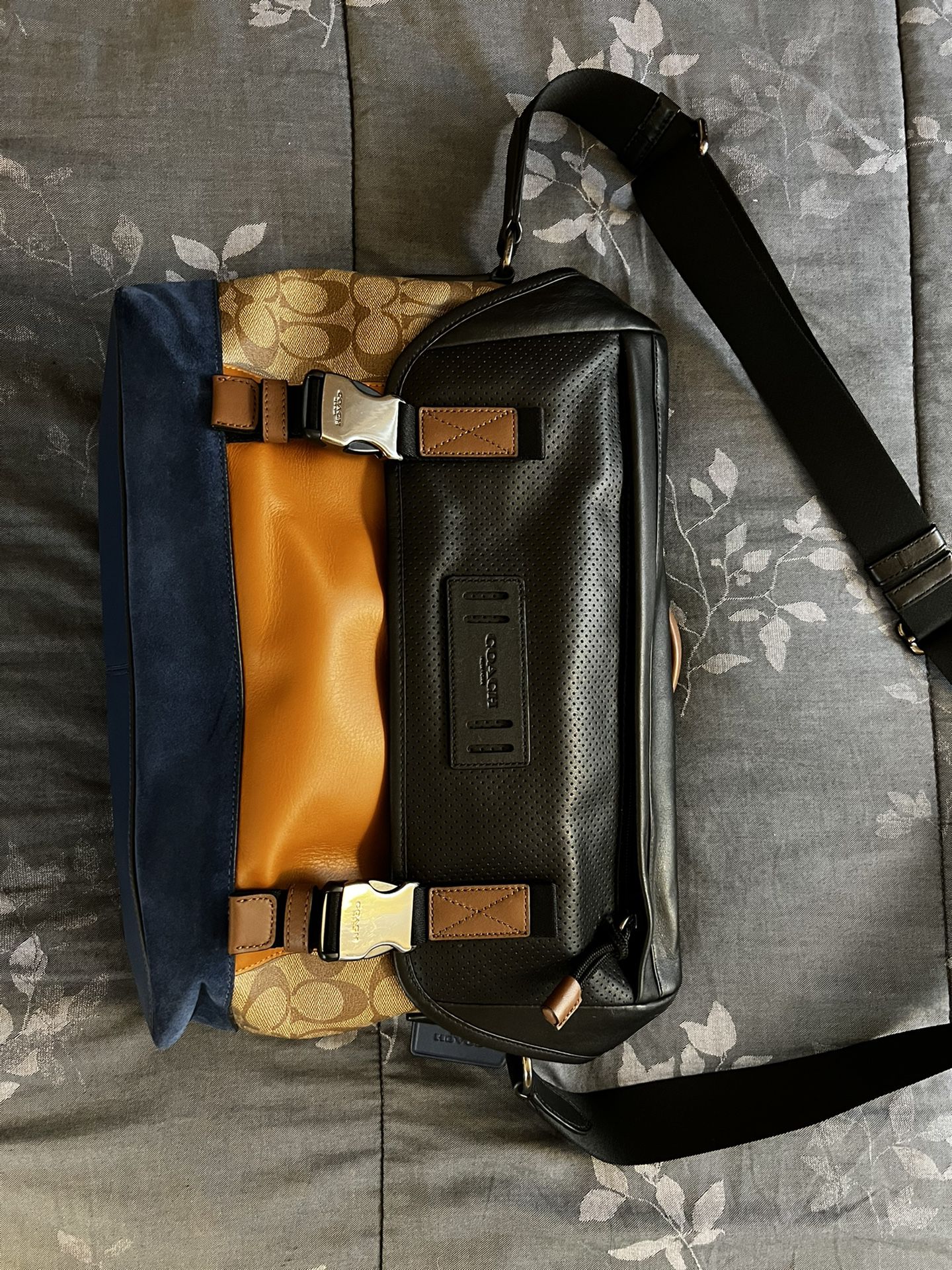 Authentic Coach Modern Messenger Laptop Bag