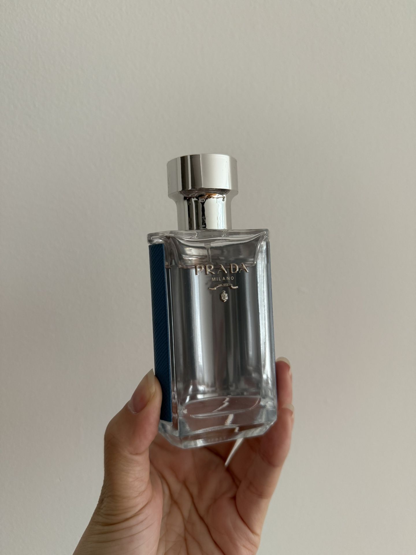 Prada Perfume (Eau De Toilette)