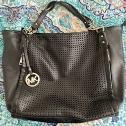 Michael Kors Black leather Purse