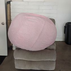 OVERSIZED BEAN BAG CHAIR