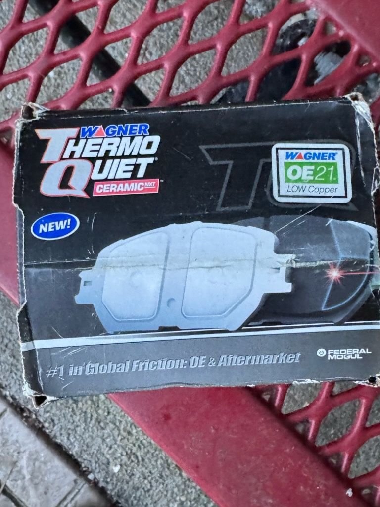 NEW Wagner ThermoQuiet Ceramic Brake Pads (OE21 Low Copper)