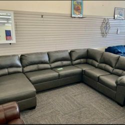 Aberton Gray RAF Sectional / Couch 1179