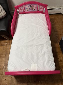 Delta Mini Mouse Toddler Bed