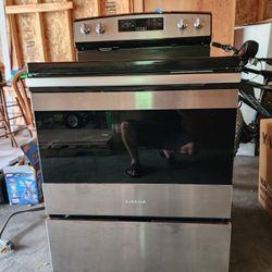 Amana Electric Stove 