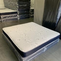 King Mattress/ Regular/ Brand New / Box Spring Free Brand 