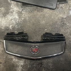 03-07 Cadillac CTS Grill