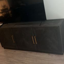 Contemporary Media Center 