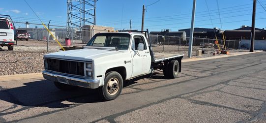 1986 gmc  c3500  flat bed dually