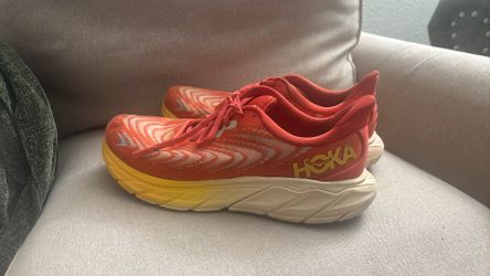 HOKA 10.5 M