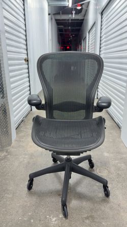 Herman Miller Aeron -Fully Loaded- Size (C)