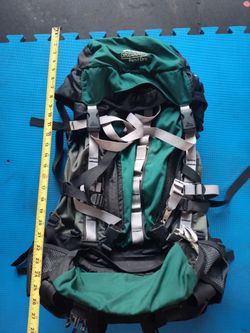 $60 Firm, Yes It's Available, Gregory Petit Dru Woman's XS Hiking & Travel Backpack, Flo-form 2,  Good Condition, Clean, Oversized Zippers