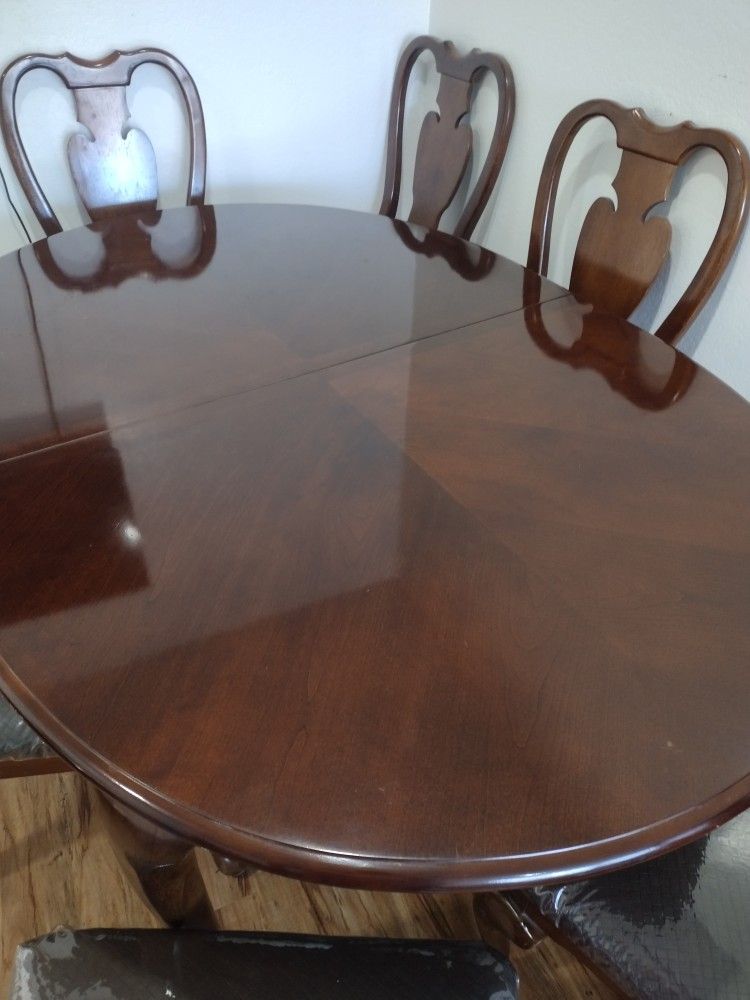 Dining Table Set