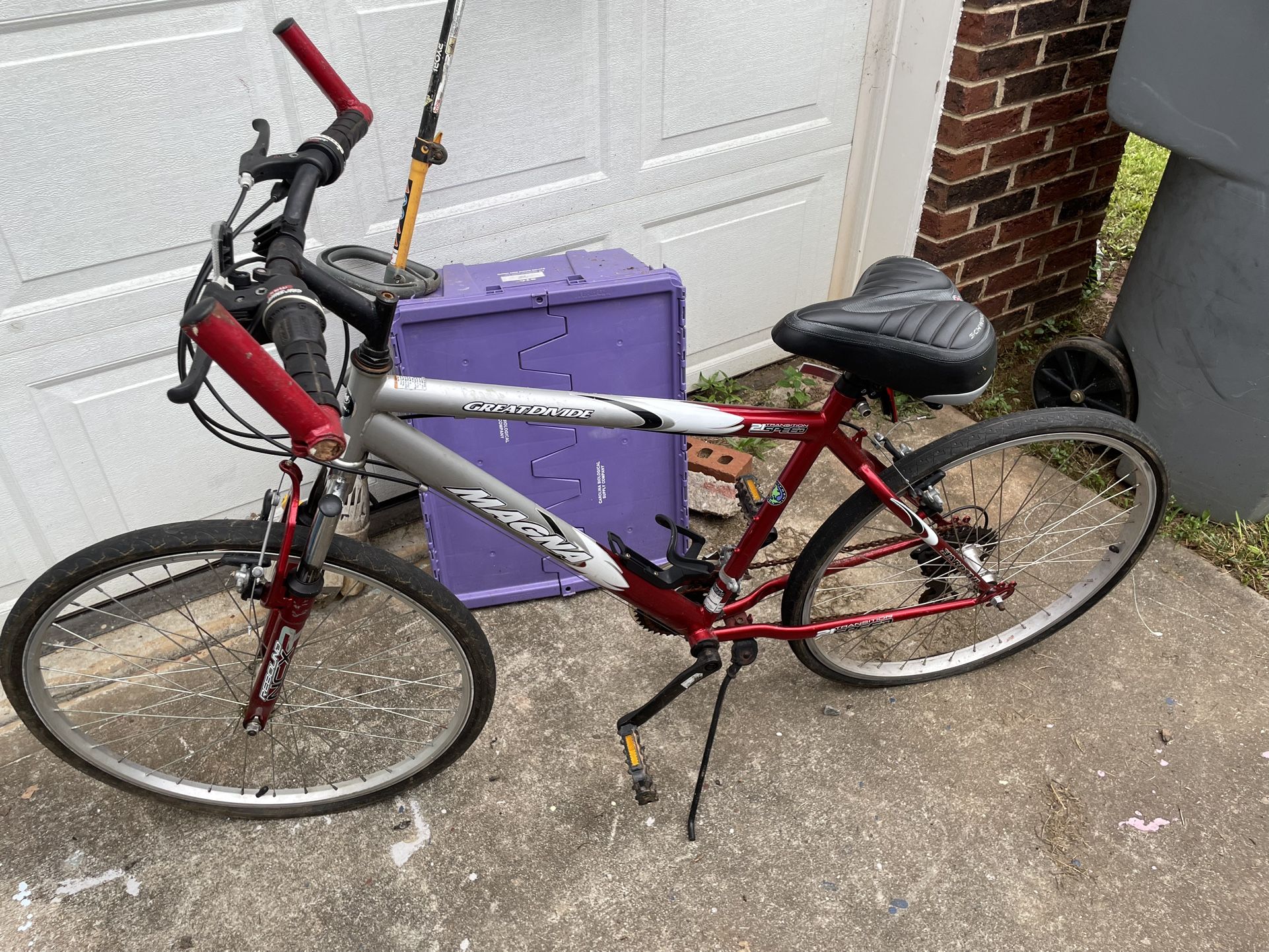 magna greatdmde Mens 26 inch mountain bike bicycle with issues.