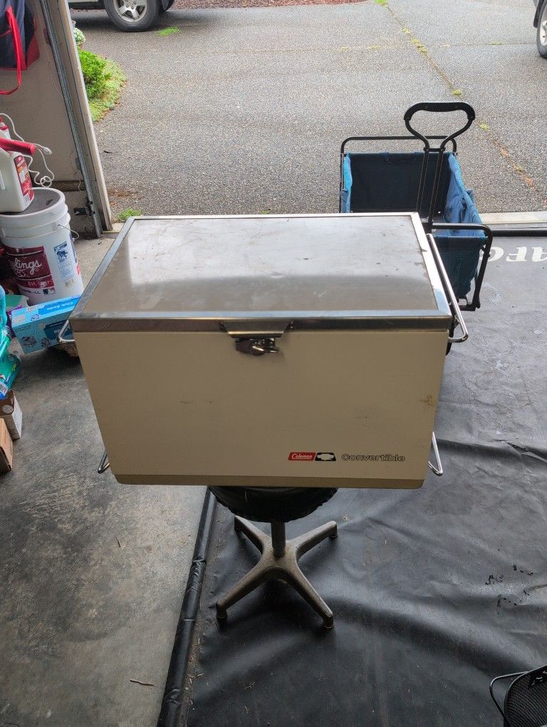 Vintage Coleman Convertible Cooler