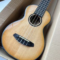 Breedlove Lu’au Concert Ukulele