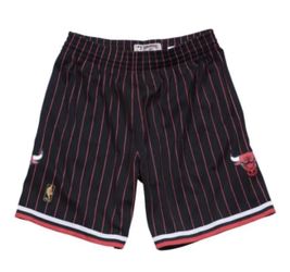 Bulls shorts Sz S & S