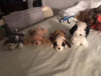 Collect4 Beenie Babies rare and in in great condition.. All have tags with protectors and all very rare. Great addition for the collector.