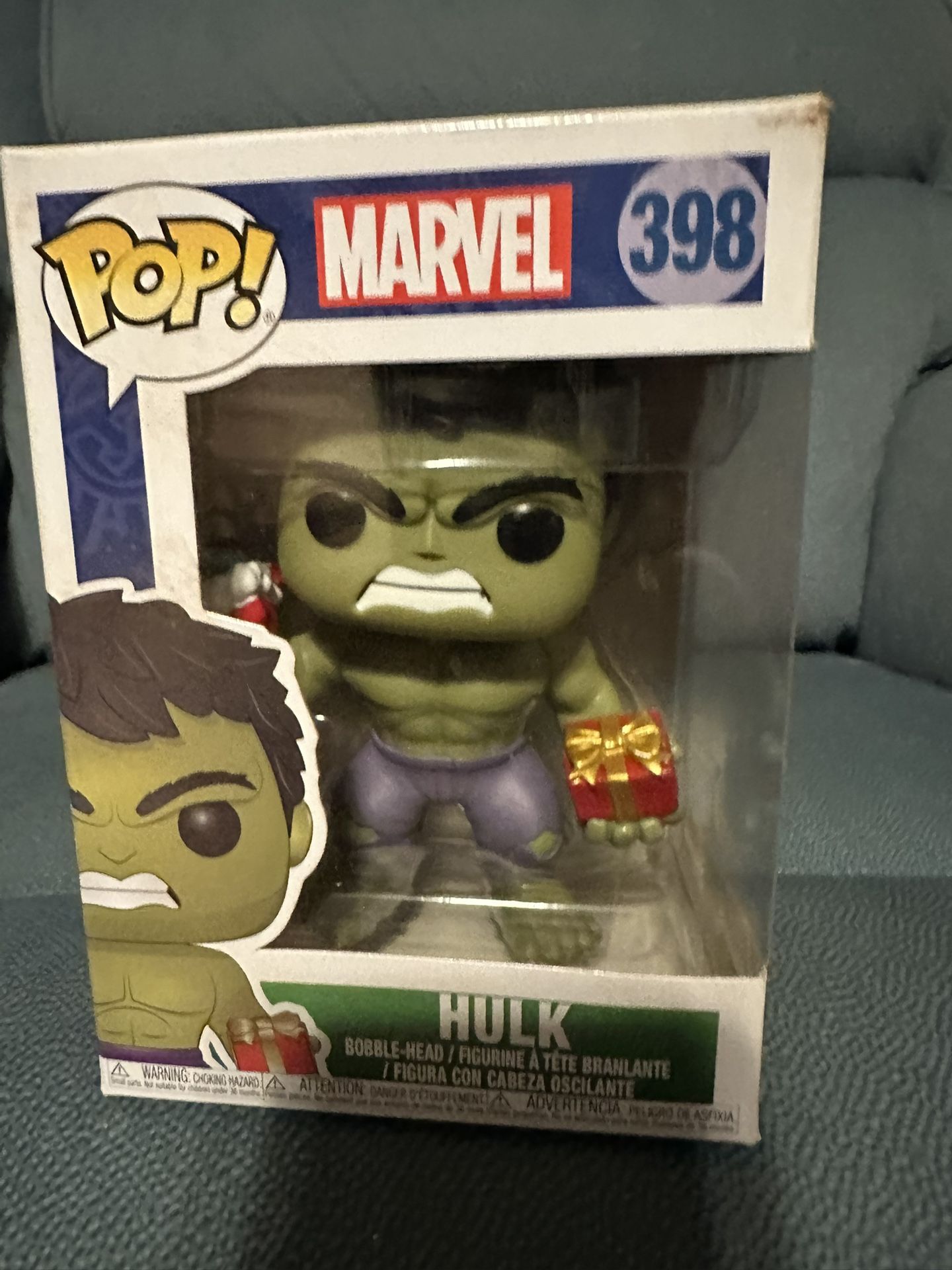 Funko POP! Marvel Incredible Hulk Holiday Package #398 Vinyl Figure NIB