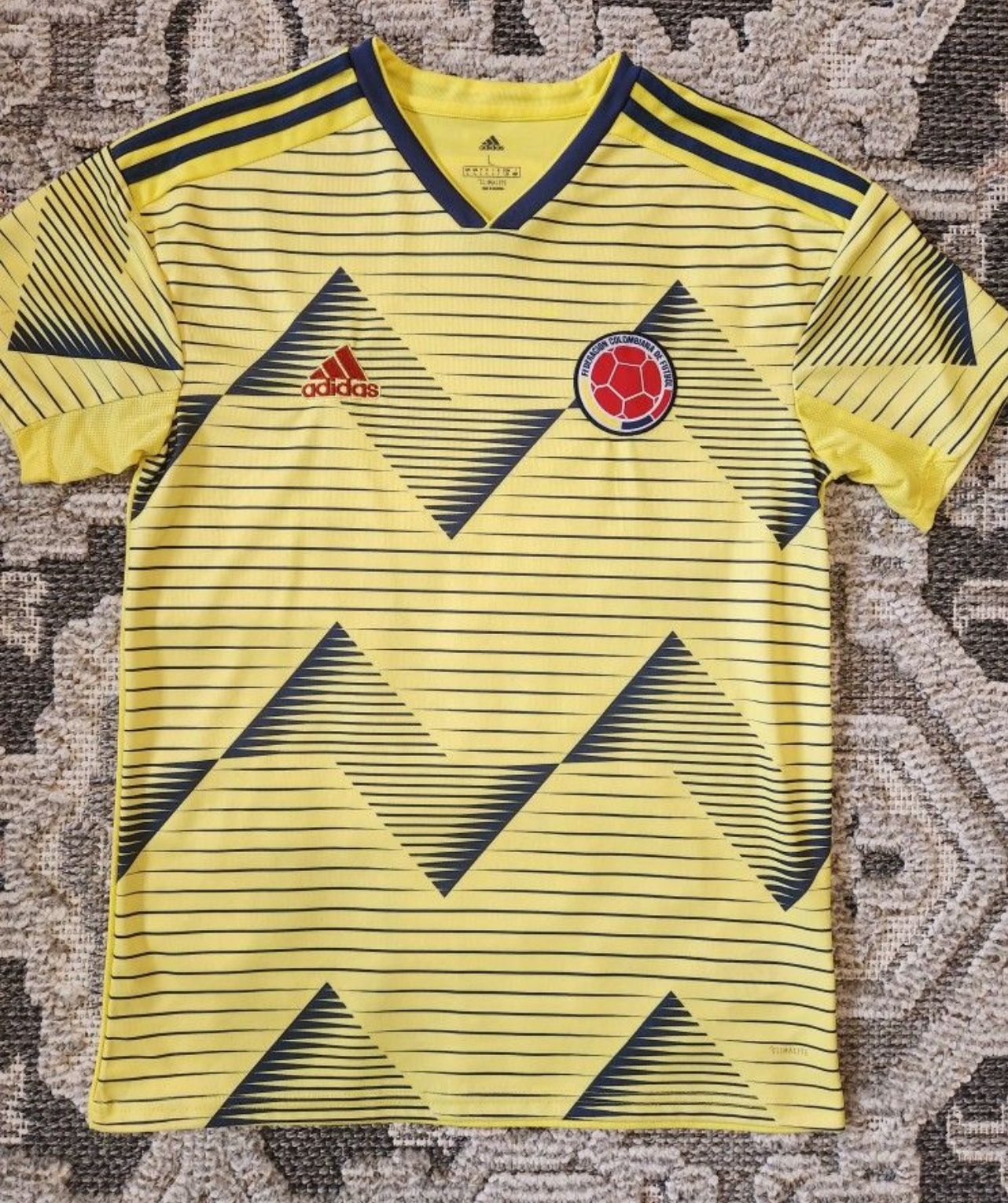 Colombian Jersey Large