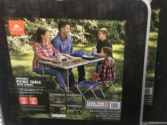 Picnic table