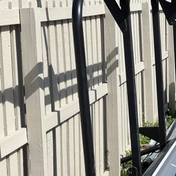 Full size truck rack excellent shape