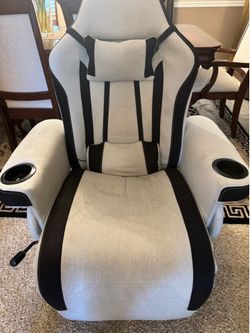 Gaming chair