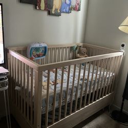 Crib & Mattress 
